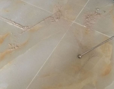 高邮瓷砖空鼓维修公司分享粘合剂选择不当在瓷砖铺贴过程中可能导致以下问题