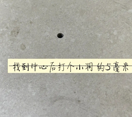 高邮瓷砖空鼓维修公司专业解答在瓷砖铺贴过程中，如果砂料搅拌不均匀，将会带来以下问题